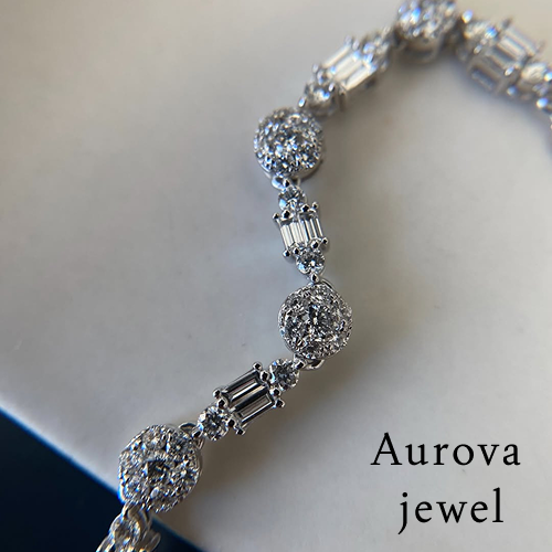 Round & Baguette Diamond Fashion Bracelet | Luxury Gold Bracelet