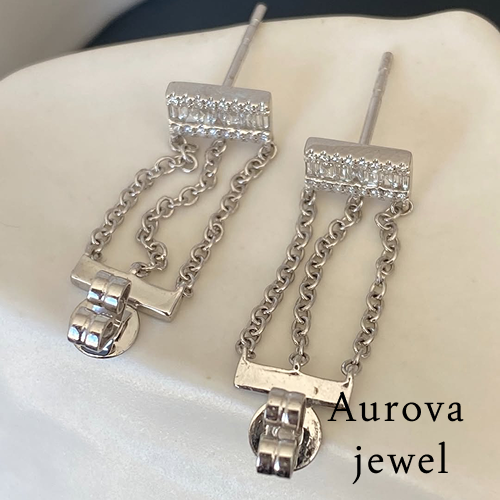 Diamond Chain Drop Earrings | Geometric Gold Dangle Earrings