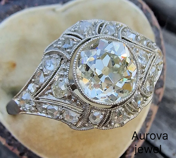 Vintage Old Mine Cut Diamond Engagement Ring | Antique Gold Ring