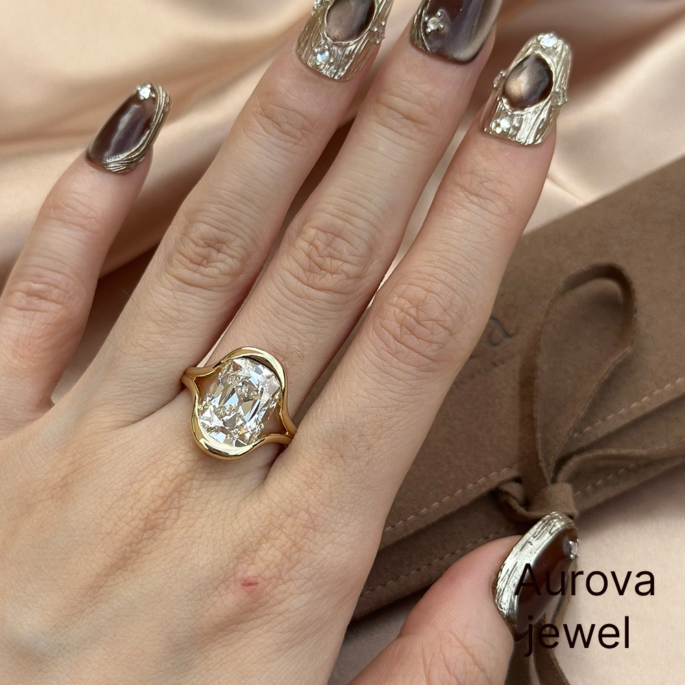 Old Cut Diamond Ring | Oval Vintage Gold Ring | Aurova Jewel Secondary image