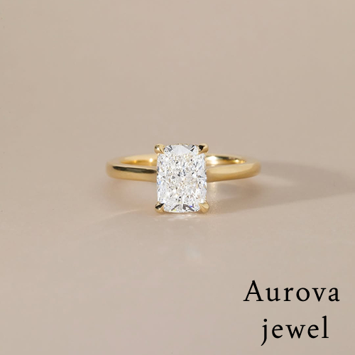 Radiant Cut Solitaire Diamond Engagement Ring in 14K Yellow Gold