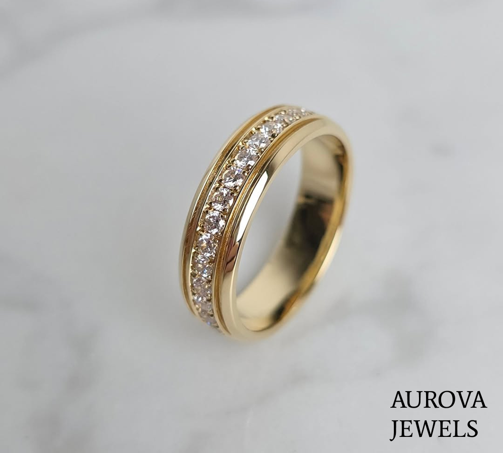 Round Diamond Channel Set Wedding Band | Gold Diamond Ring