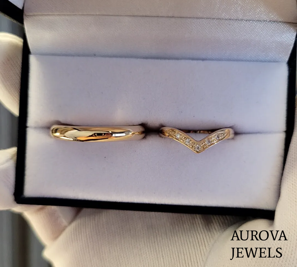 Chevron Diamond Wedding Ring Set | Curved Gold Bridal Bands