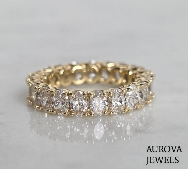 Oval Diamond Eternity Band | Shared Prong Gold Wedding Ring