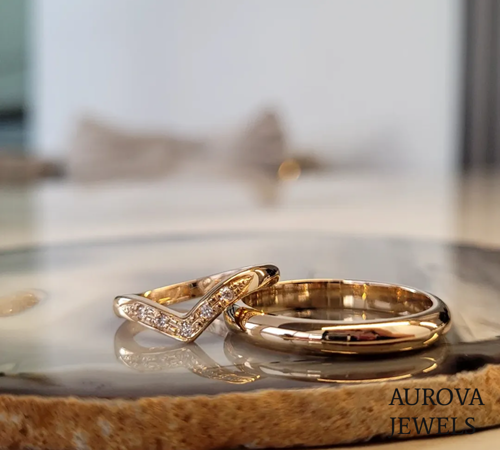 Chevron Diamond Wedding Ring Set | Curved Gold Bridal Bands