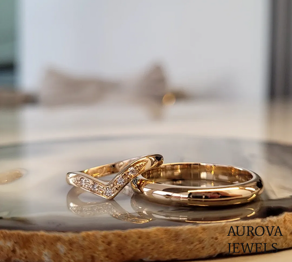 Chevron Diamond Wedding Ring Set | Curved Gold Bridal Bands