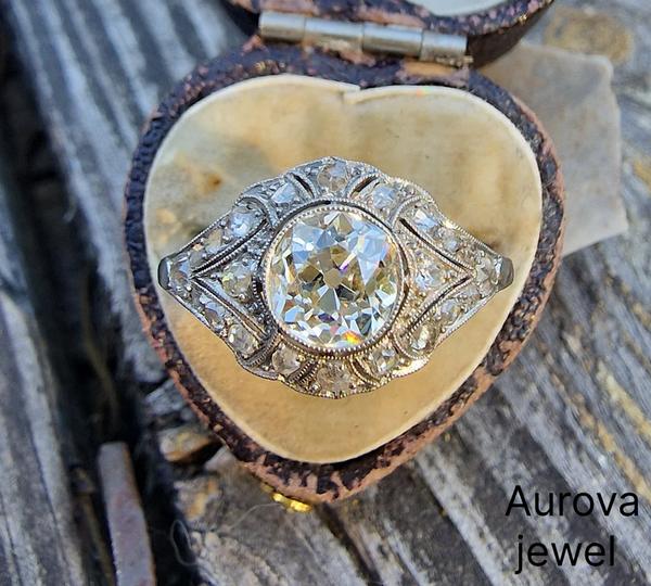 Vintage Old Mine Cut Diamond Engagement Ring | Antique Gold Ring