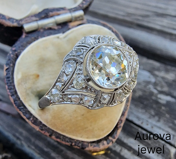 Vintage Old Mine Cut Diamond Engagement Ring | Antique Gold Ring
