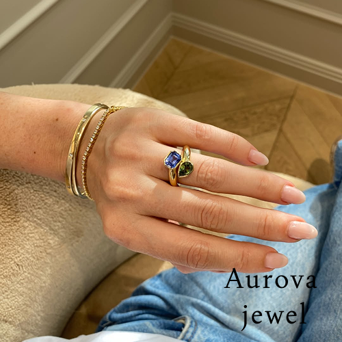 Luxury Blue Sapphire and Green Diamond Toi et Moi Statement Ring in 14K Yellow Gold – Modern Sculptural Designer Gemstone Ring for Women
