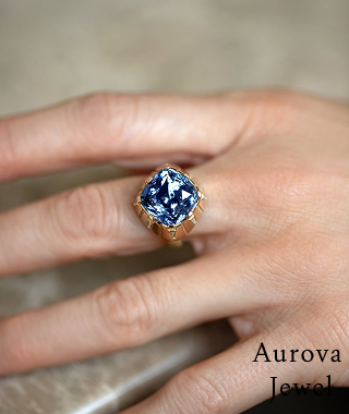 Royal Blue Cushion Ring – Vintage Sapphire Gold Ring