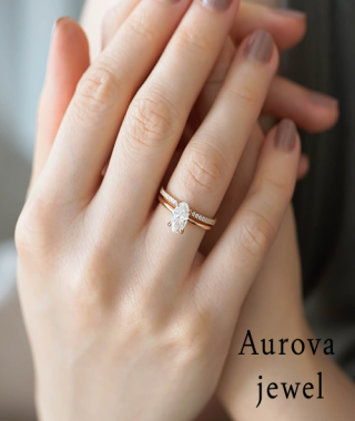 Dainty Oval Solitaire Ring – Minimal Gold Ring