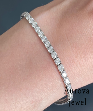 Luxury Round Diamond Tennis Bracelet in 14K White Gold – Classic Four Prong Diamond Bracelet for Women