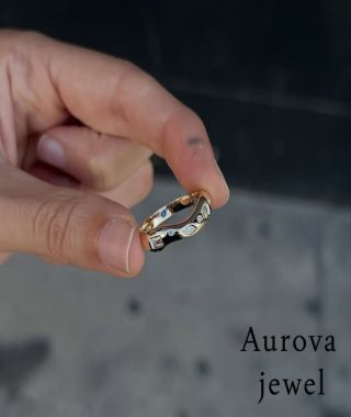 Luxury Round Diamond Wedding Band Ring in 14K Yellow Gold – Minimalist Everyday Stackable Diamond Ring for Women