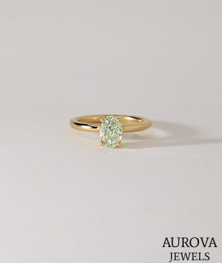 Luxury Oval Cut Solitaire Diamond Engagement Ring in 14K Yellow Gold &ndash; Classic Four Prong Bridal Ring for Women